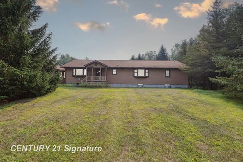 132 N 9 Mile Rd, Midland, MI, 48640-9061 | Card Image