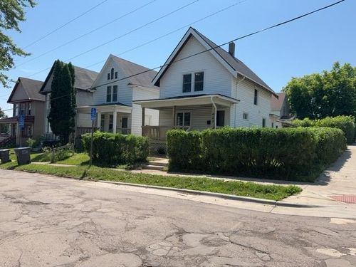 423 Michigan Ave, Duluth, MN, 55806-1453 | Card Image
