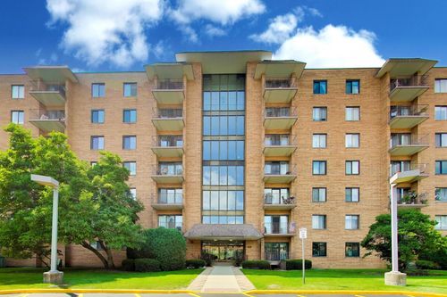 203-1717 W Crystal Ln, Mount Prospect, IL, 60056-5451 | Card Image