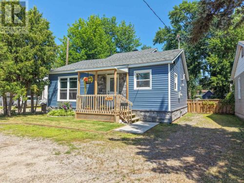 554 Lakeshore Dr, North Bay, ON, P1A2E6 | Card Image