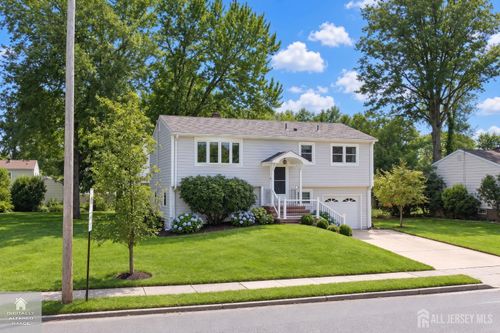 389 Durham Avenue, Edison, NJ, 08817 | Card Image