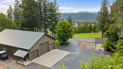631 Thornton View Rd, Cle Elum, WA, 98922-8098 | Card Image