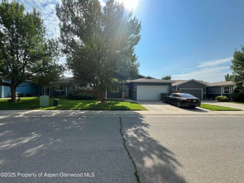 574 Evergreen Rd, Silt, CO, 81652-8821 | Card Image