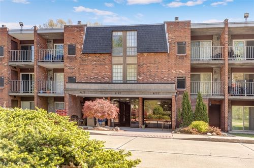 217-4179 Columbia Rd, North Olmsted, OH, 44070-2079 | Card Image