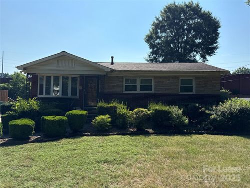 1230 Dean St, Charlotte, NC, 28216-5131 | Card Image