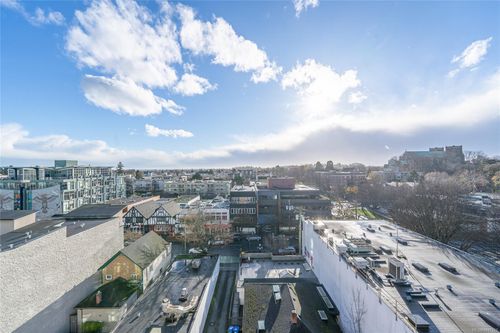822-1029 View St, Victoria, BC, V8V0C9 | Card Image