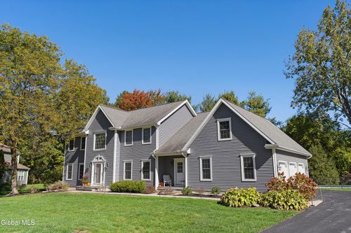 18 Dublin Drive, Niskayuna, NY, 12309 | Card Image