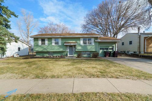 519 E 31st St, South Sioux City, NE, 68776-3352 | Card Image