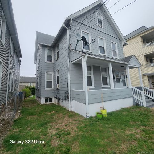 68 Edwin St, Bridgeport, CT, 06607-2109 | Card Image