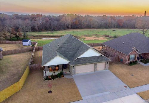 115 W Pitts St, Farmington, AR, 72730-2003 | Card Image