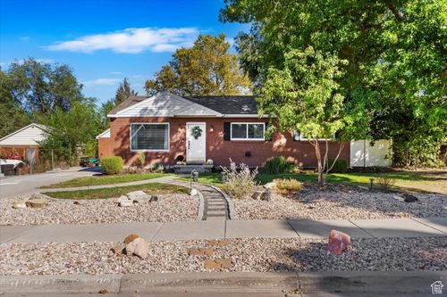 752 W 1400 S, Woods Cross, UT, 84087 | Card Image