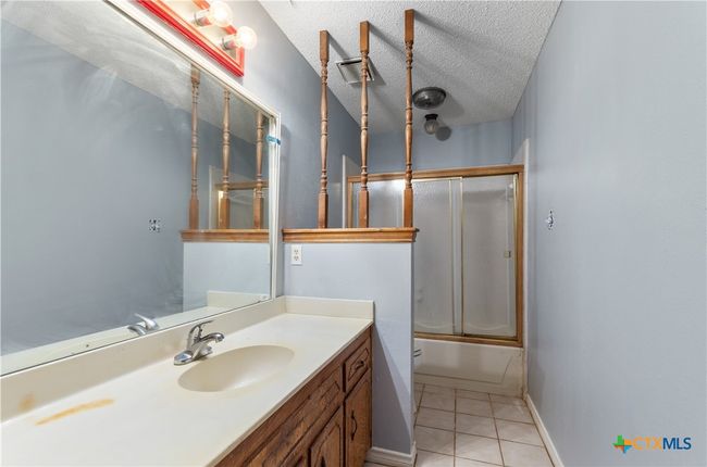 Guest Bathroom | Image 24