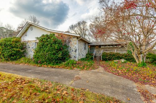 4851 Hillsdale Cir, Chattanooga, TN, 37416-1232 | Card Image