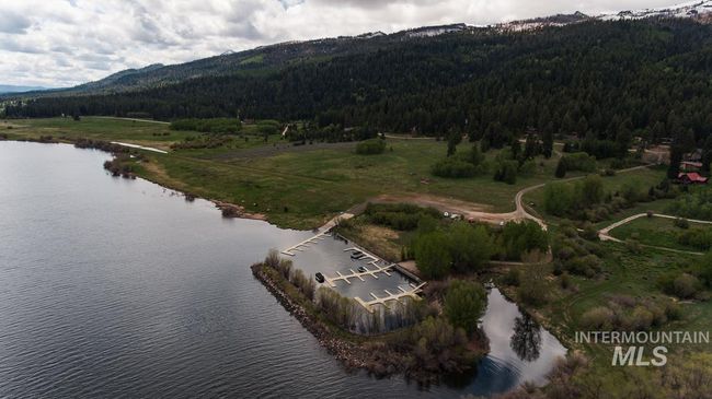 947 Thompson Dr, House other with 3 bedrooms, 4 bathrooms and 3 parking in Cascade ID | Image 27