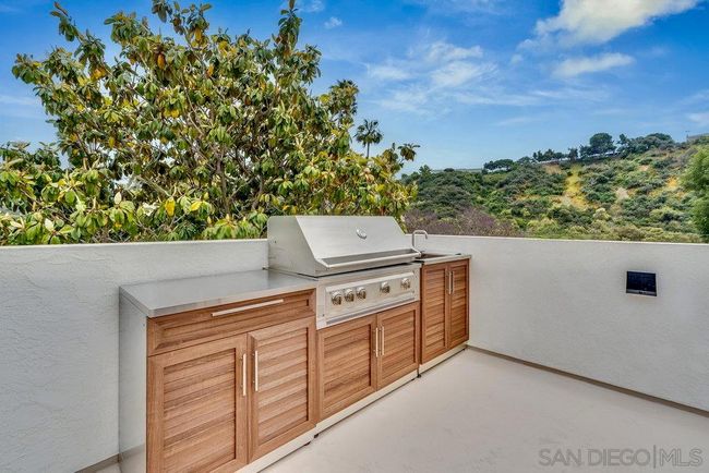 5048 - 5050 Gardena Ave, Condo with 1 bedrooms, 1 bathrooms and null parking in San Diego CA | Image 23