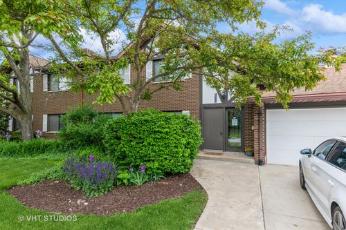 apt-1b-305 Walters Ln, Itasca, IL, 60143-1403 | Card Image