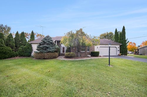 6655 Allen Rd, Tecumseh, MI, 49286-8646 | Card Image