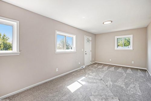 71 Boehme St Street, Mt Clemens, MI, 48043 | Card Image