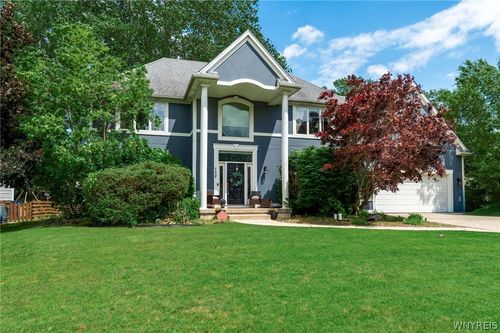 152 Pino Verde Ln, Amherst, NY, 14221-8331 | Card Image