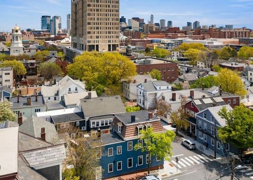 1-136 Walden St, Cambridge, MA, 02140-3331 | Card Image