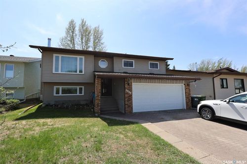 1699 Allbright Cres, Prince Albert, SK, S6V7C3 | Card Image