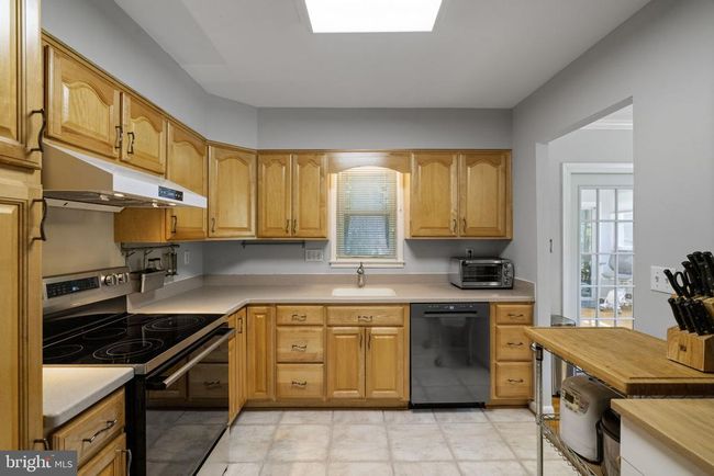 1607 8 Th Pl, House other with 5 bedrooms, 3 bathrooms and null parking in MCLEAN VA | Image 9