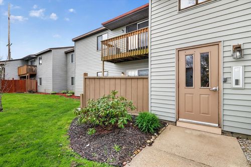 4318 Norman Dr Se, Grand Rapids, MI, 49508-3517 | Card Image