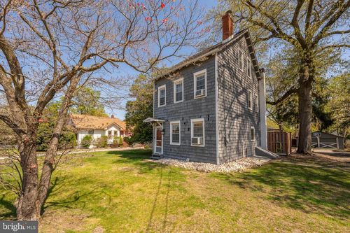 1401 Mount Holly Rd, Burlington Township, NJ, 08016-3735 | Card Image