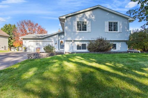 670 Conestoga Trl, Chanhassen, MN, 55317-9000 | Card Image