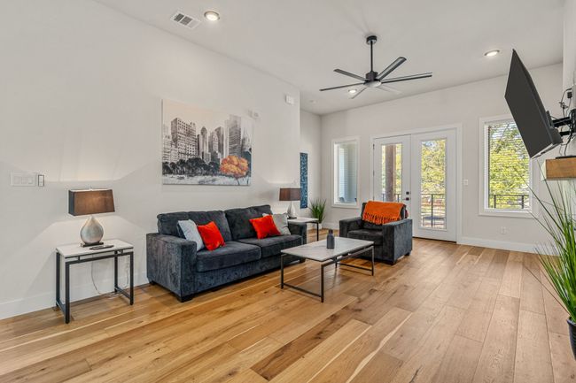 920 Muncie Ave, House other with 3 bedrooms, 4 bathrooms and null parking in Dallas TX | Image 24