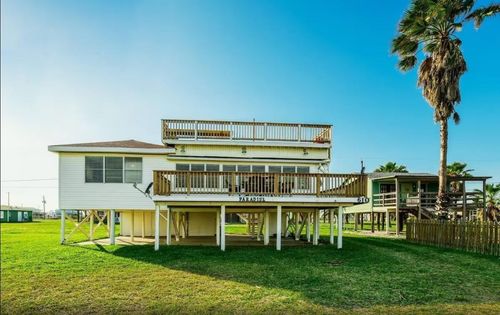 610 Fort Velasco Dr, Surfside Beach, TX, 77541-7210 | Card Image