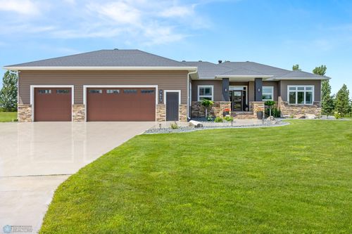 7613 Memory Ln, Horace, ND, 58047-8500 | Card Image
