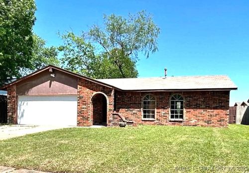 916 Nashville St, Broken Arrow, OK, 74012-5041 | Card Image