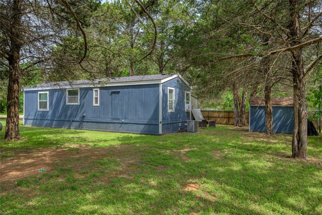 Rear view of house | Image 11