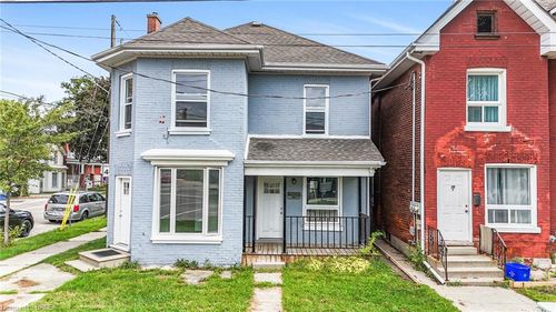 74 Erie Ave, Brantford, ON, N3S2E9 | Card Image