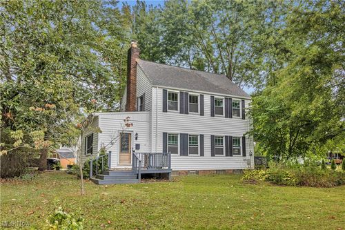 38 W 8th St, Newton Falls, OH, 44444-1550 | Card Image