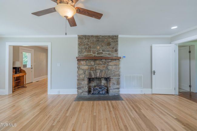 31232 Hollyfield Rd, House other with 3 bedrooms, 3 bathrooms and null parking in Damascus VA | Image 10