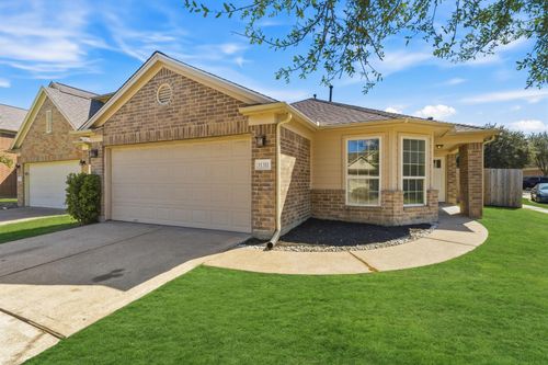 11311 Dahlia Dale Dr, Tomball, TX, 77375-1046 | Card Image