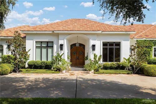 1705 Oakland Dr, Mission, TX, 78573-8475 | Card Image