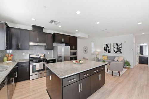 968 Almaden Ln, San Jose, CA, 95125-4232 | Card Image