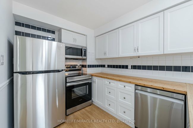 24 - 2 Huntingwood Ave, Condo with 4 bedrooms, 3 bathrooms and 2 parking in Dundas ON | Image 10