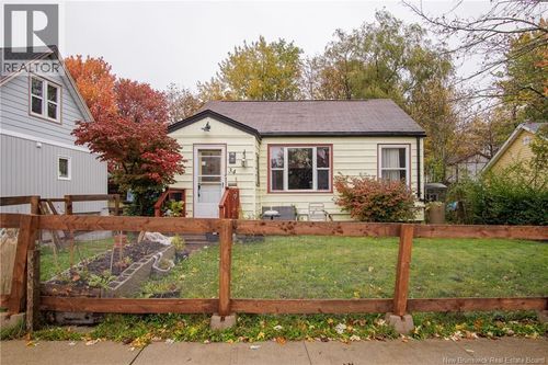 34 Currie Ave, Saint John, NB, E2K3A8 | Card Image
