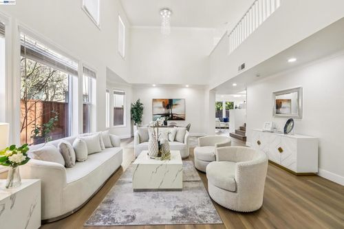 428 Fuchsia Ln, San Ramon, CA, 94582-5709 | Card Image