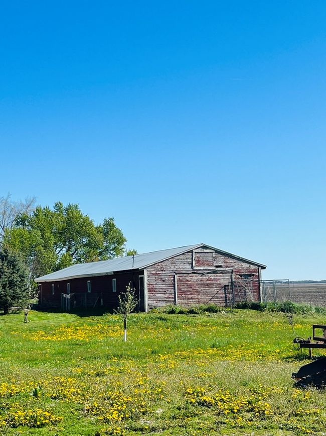 2271 200th Street, Home with 4 bedrooms, 1 bathrooms and 2 parking in Humboldt IA | Image 6