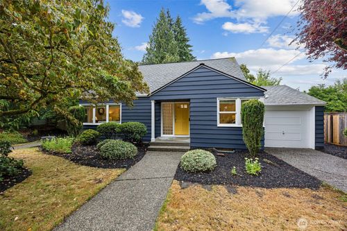 4715 Ne 54th St, Seattle, WA, 98105-2957 | Card Image