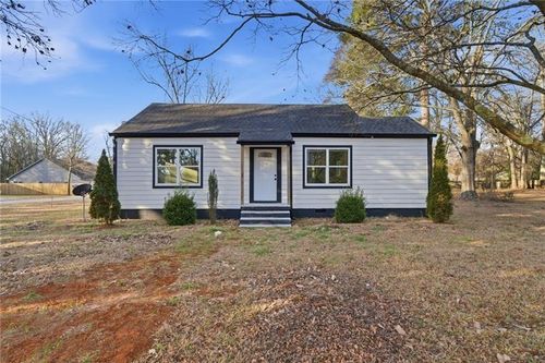 303 Glen Iris Dr, MONROE, GA, 30655-2305 | Card Image