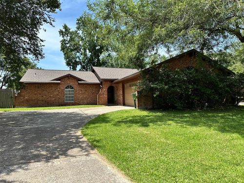 3919 Forest Bluff Dr, Kingwood, TX, 77339-1006 | Card Image