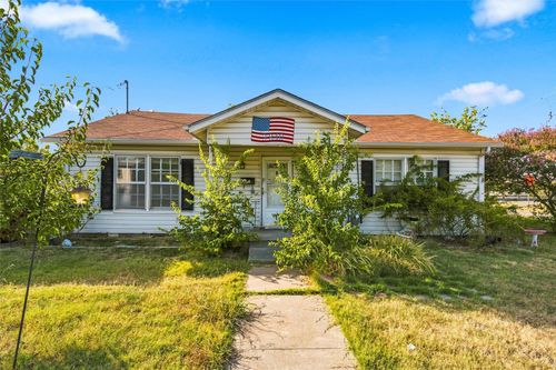 3840 Parrish St, Waco, TX, 76705-2542 | Card Image