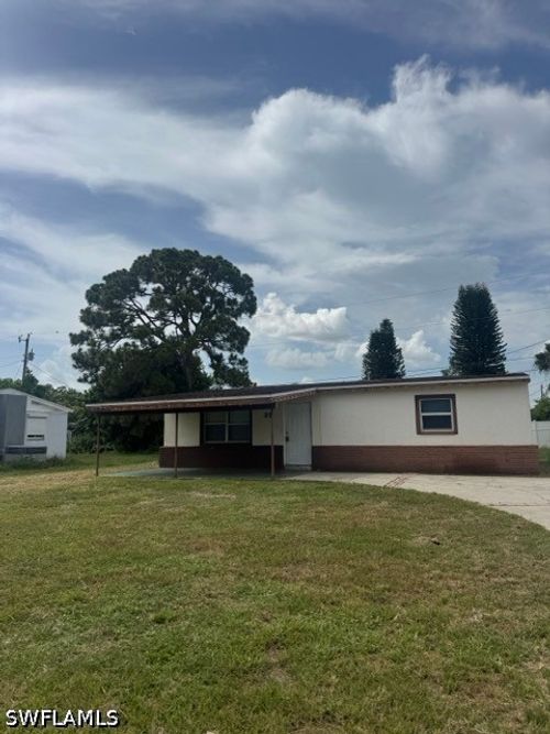 31 Andora St, Lehigh Acres, FL, 33936-6824 | Card Image