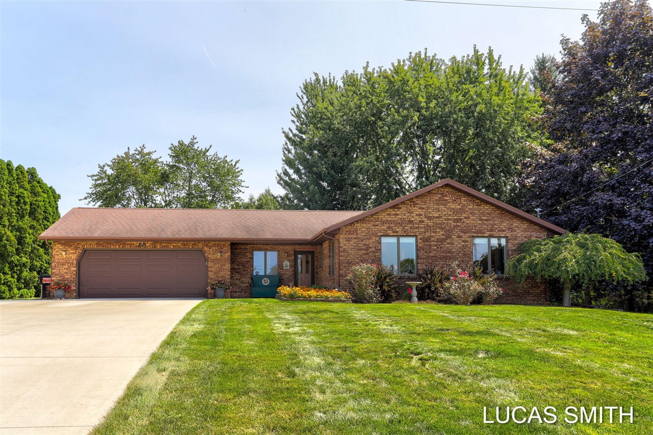 88th Ave, Zeeland, MI 49464